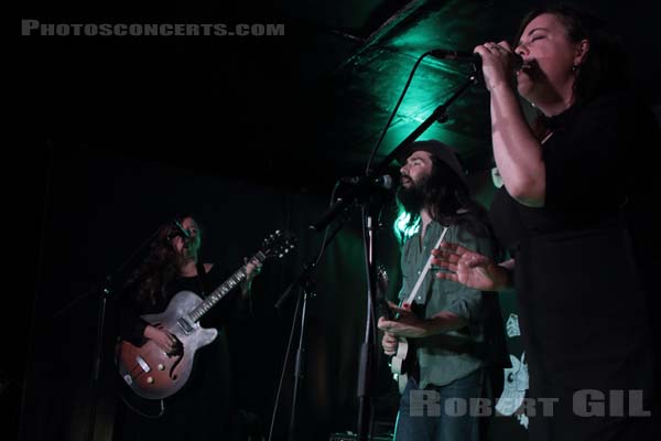 JOLIE HOLLAND AND SAMANTHA PARTON - 2017-01-24 - PARIS - Espace B - 